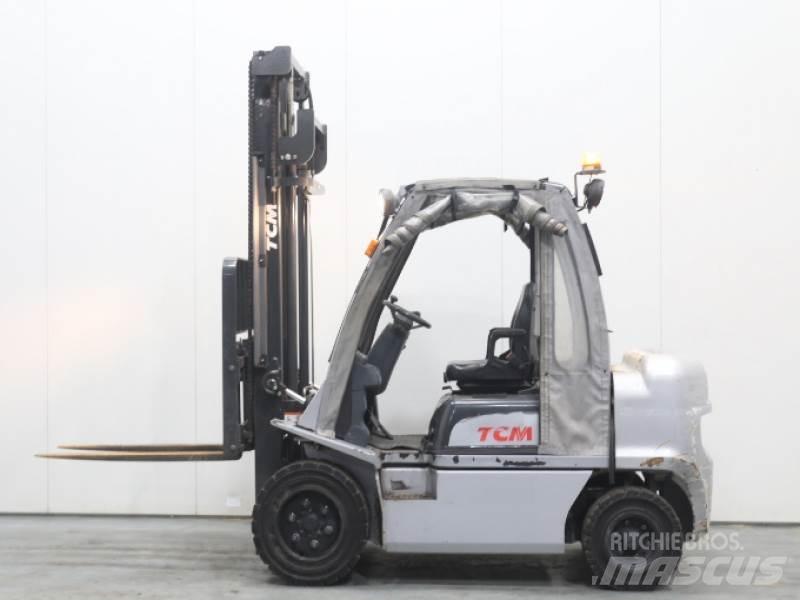 TCM YG1D2A32H Diesel gaffeltrucks