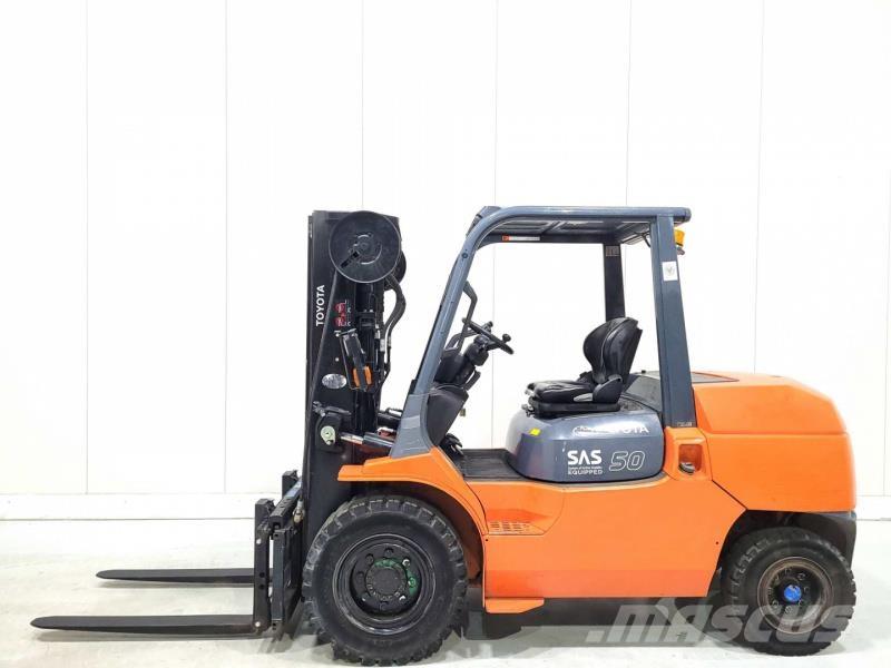 Toyota 42-7FD45 Diesel gaffeltrucks