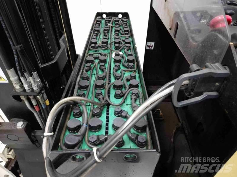 Yale MR14 Reachtruck