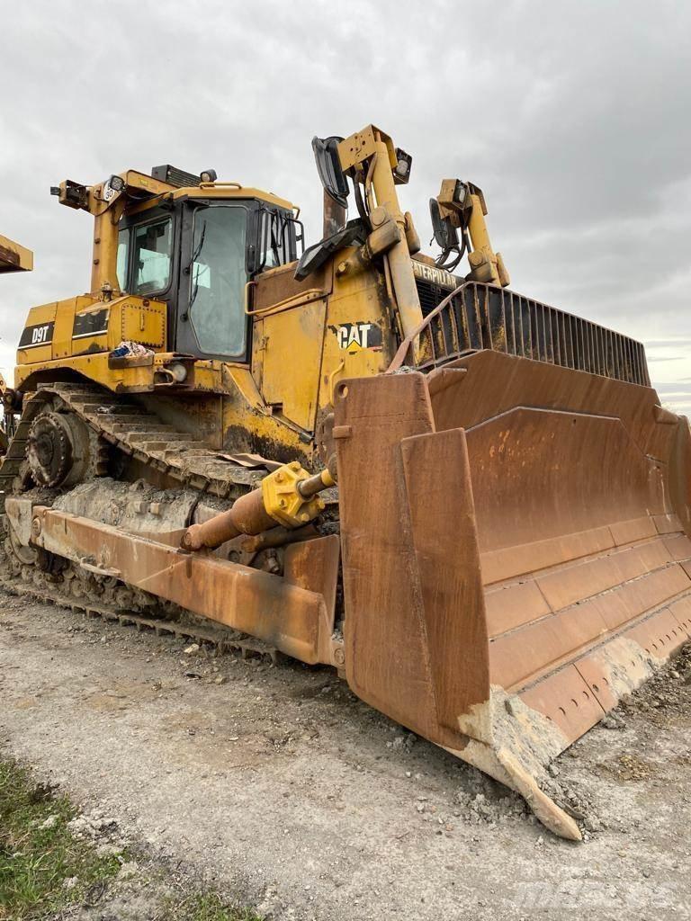 CAT D9T Bulldozer på larvebånd