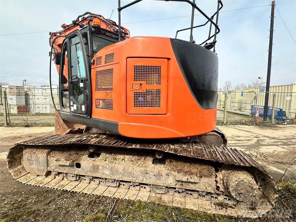 Hitachi ZX225USLC-6 Gravemaskiner på larvebånd