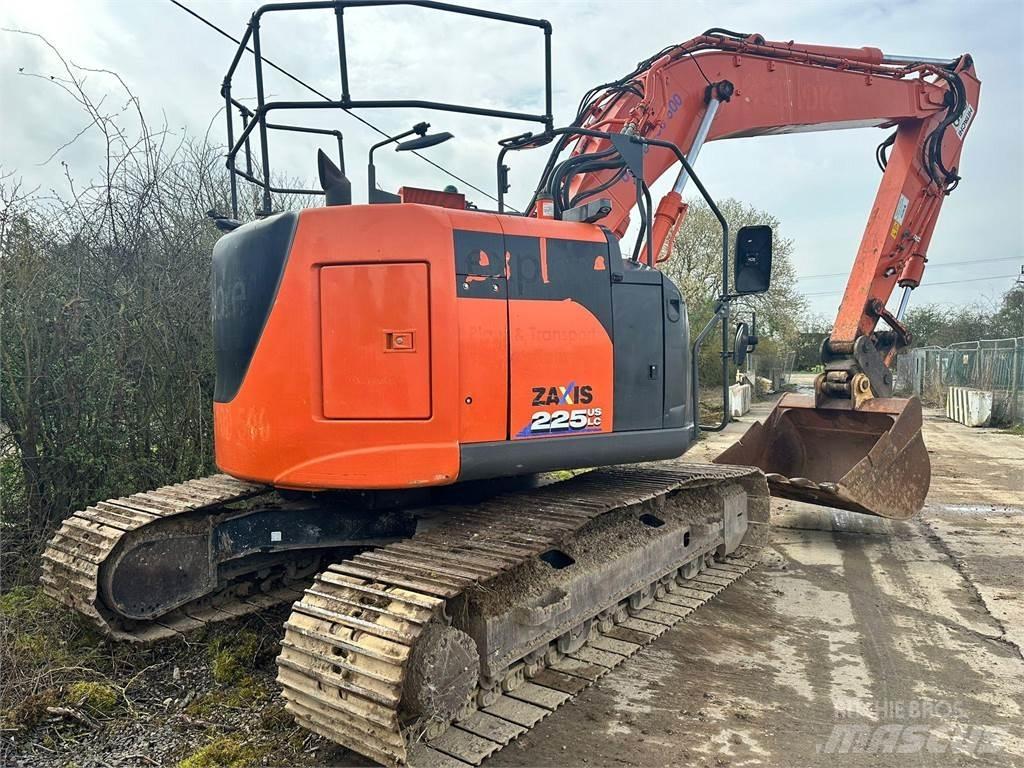 Hitachi ZX225USLC-6 Gravemaskiner på larvebånd