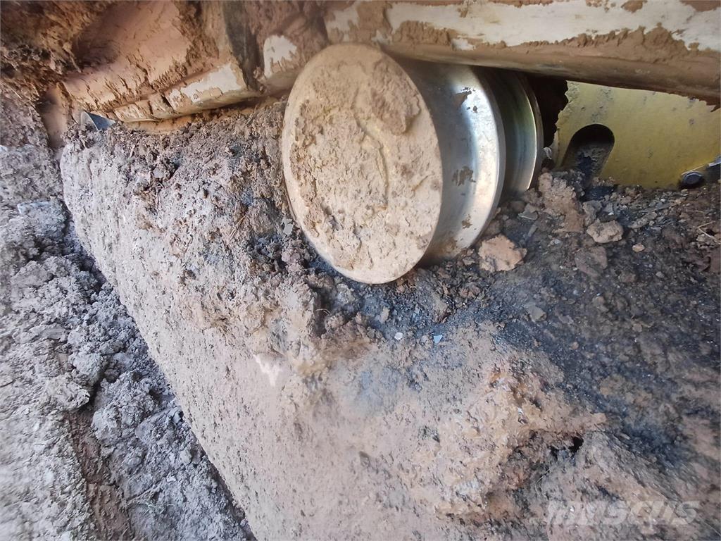 Komatsu D65PX-17 Bulldozer på larvebånd