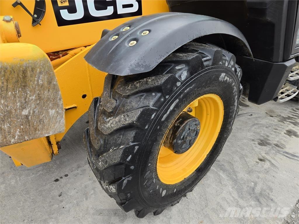 JCB 535-140 Teleskoplæssere