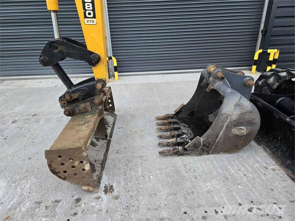 JCB 8080 Midi-gravemaskiner 7t - 12t