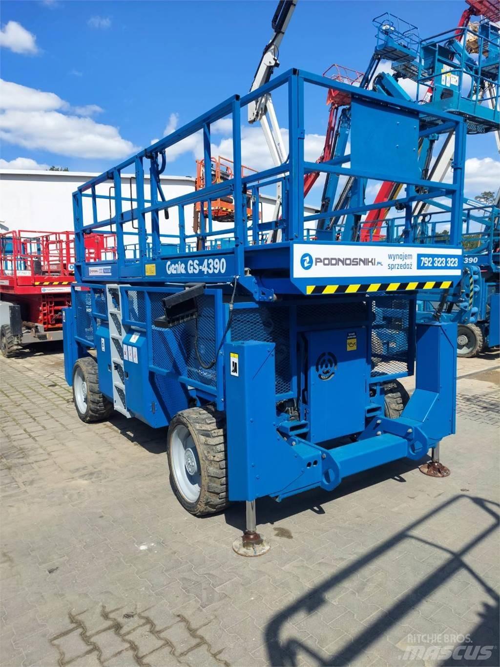 Genie GS-4390 RT Saxlifte