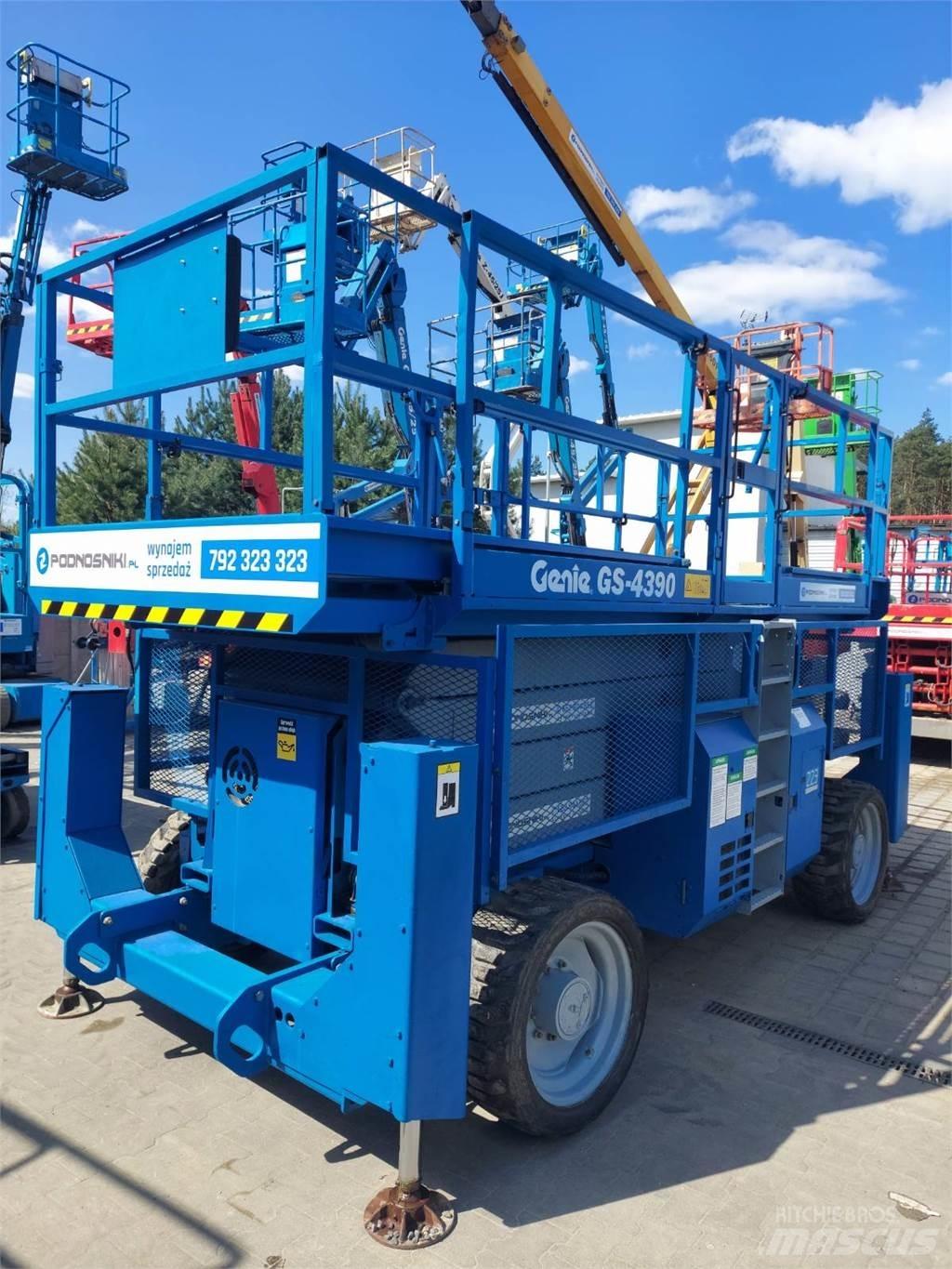 Genie GS-4390 RT Saxlifte