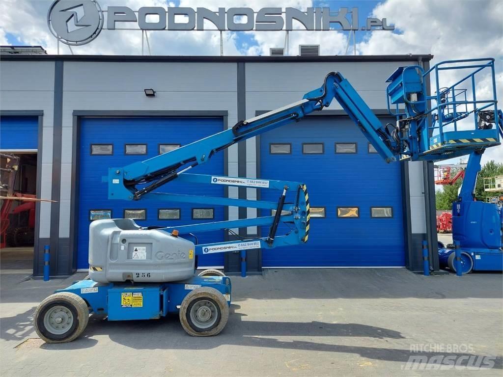 Genie Z-45/25J DC Bomlifte med knækarm
