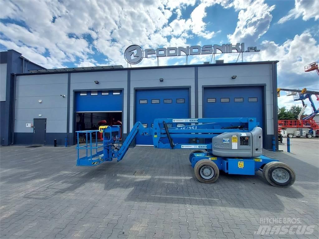 Genie Z-45/25J DC Bomlifte med knækarm