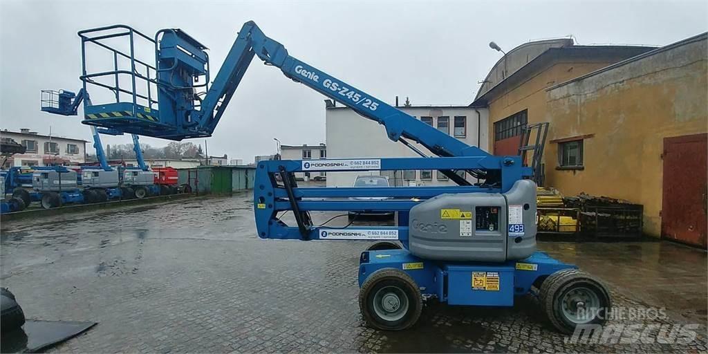 Genie Z45/25J Bomlifte med knækarm