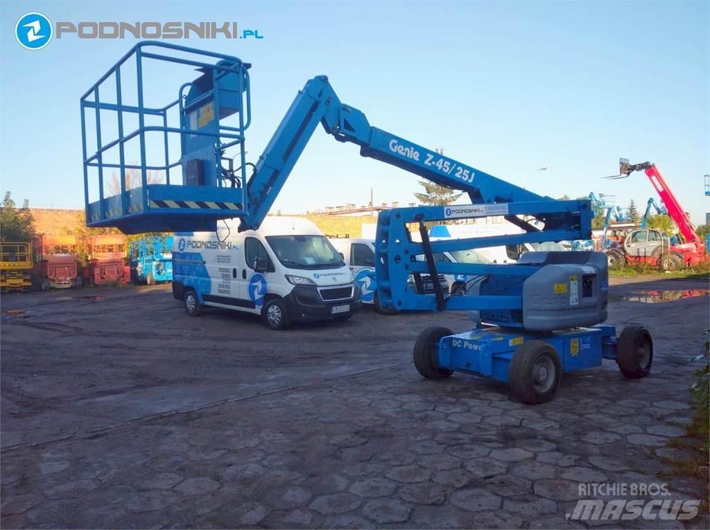 Genie Z45/25J DC Bomlifte med knækarm