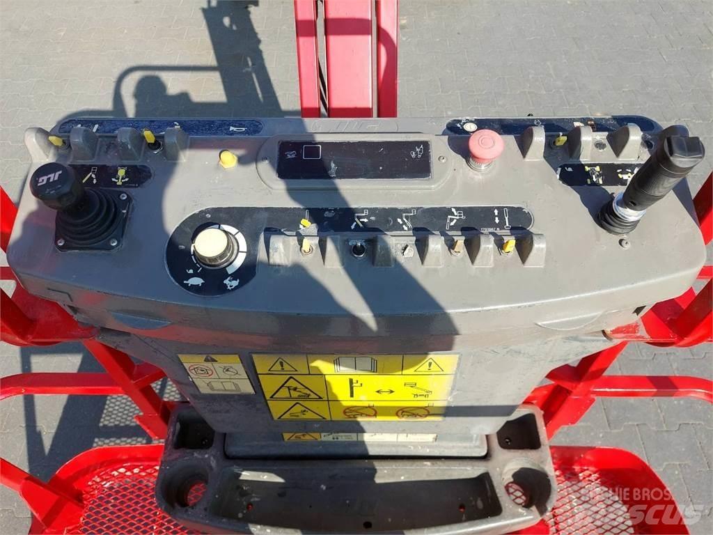 JLG M450AJ Bomlifte med knækarm