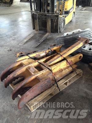 CAT 320C/DL Thumb Andet tilbehør