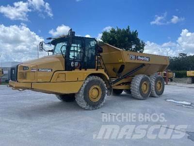 CAT 730-04 Terrængående lastbiler