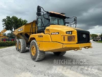 CAT 730-04 Terrængående lastbiler