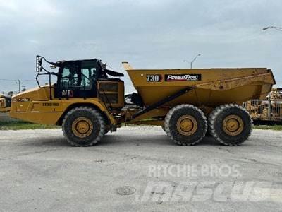 CAT 730-04 Terrængående lastbiler