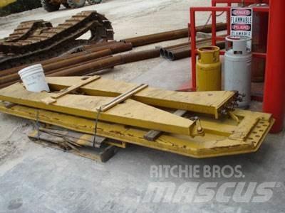CAT 740 Tailgate Andet tilbehør
