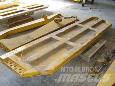 CAT 740 Tailgate Andet tilbehør