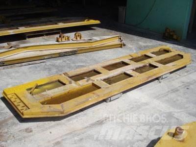 CAT 740 Tailgate Andet tilbehør