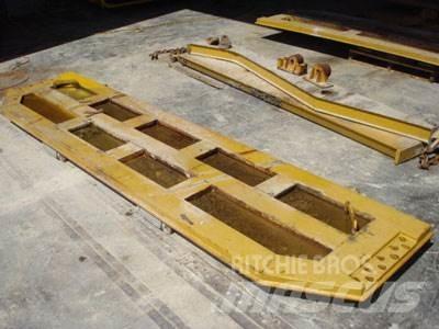 CAT 740 Tailgate Andet tilbehør