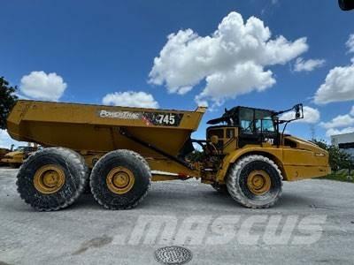 CAT 745-04A Terrængående lastbiler