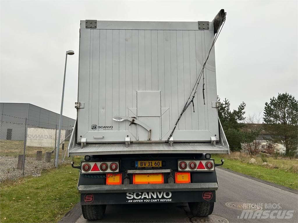 AMT 4-aks 60m3 Semi-trailer med tip