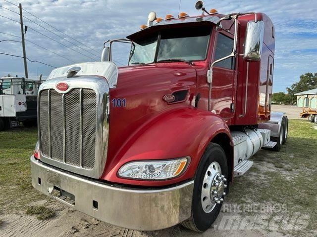Peterbilt 384 Trækkere