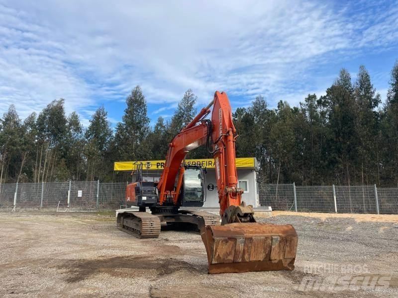 Hitachi ZX250LC-6 Gravemaskiner på larvebånd