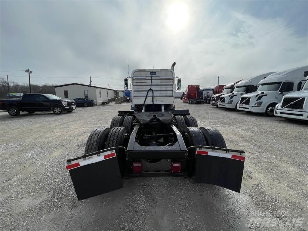 Mack CXU613 Trækkere