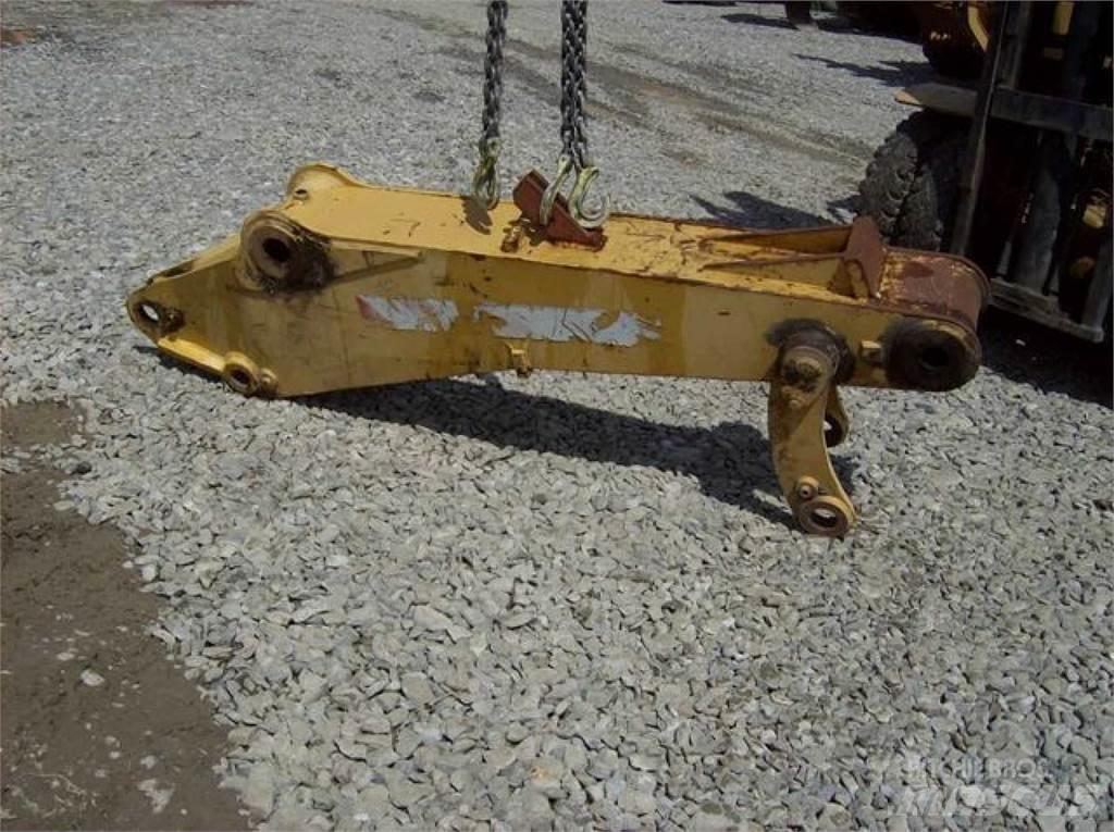 CAT 212 Chassis og suspension