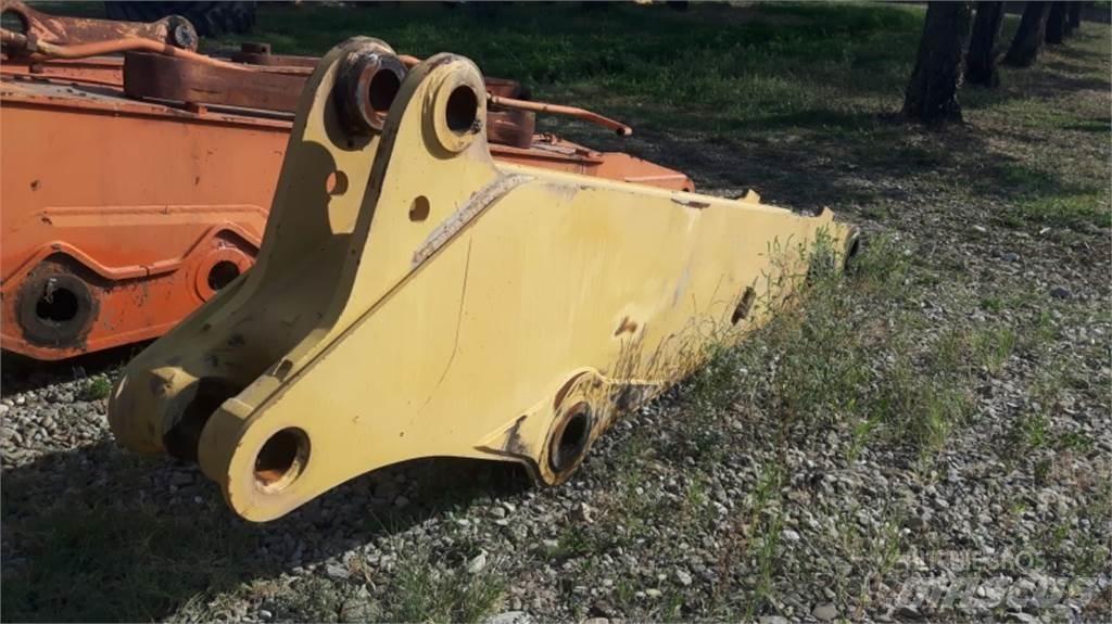 CAT 231D Chassis og suspension