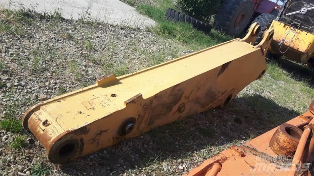 CAT 231D Chassis og suspension