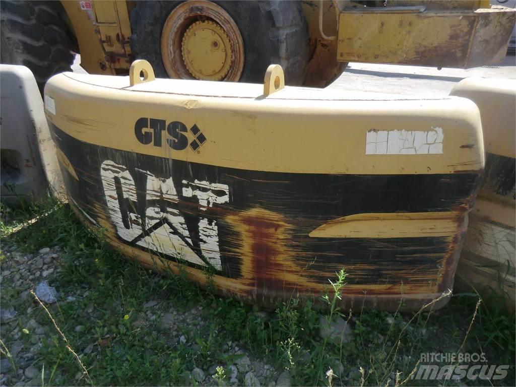 CAT 317B Chassis og suspension