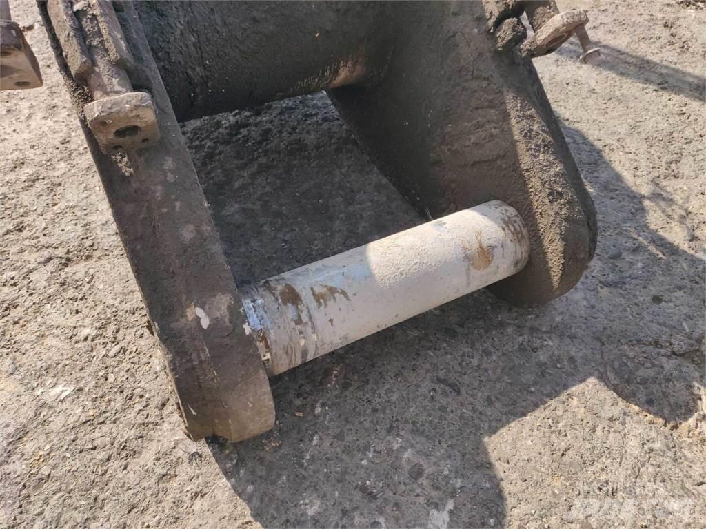 CAT 345B L Chassis og suspension