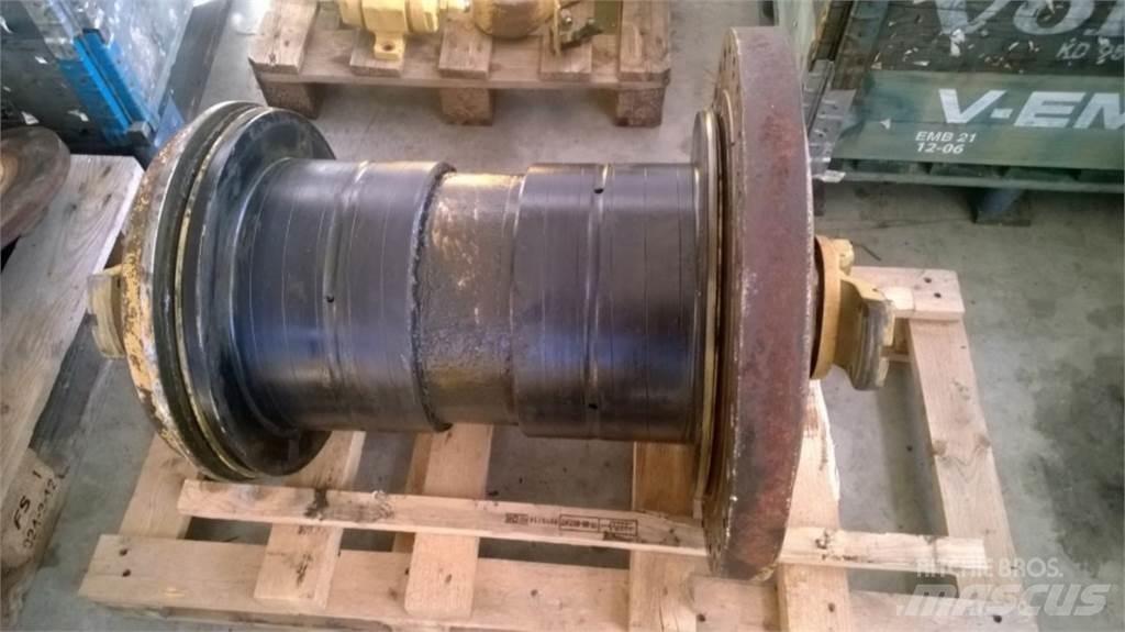 CAT 735 Chassis og suspension