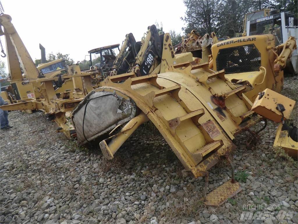 CAT 735 Chassis og suspension