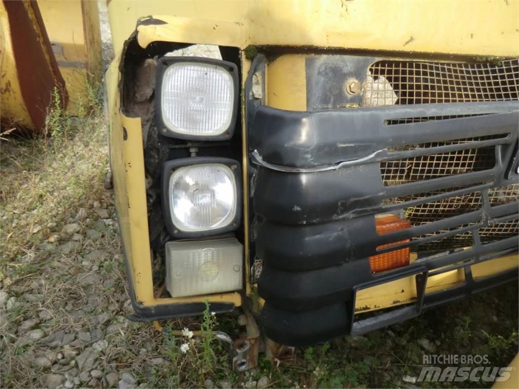 CAT 735 Chassis og suspension