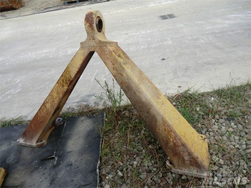 CAT 735 Chassis og suspension