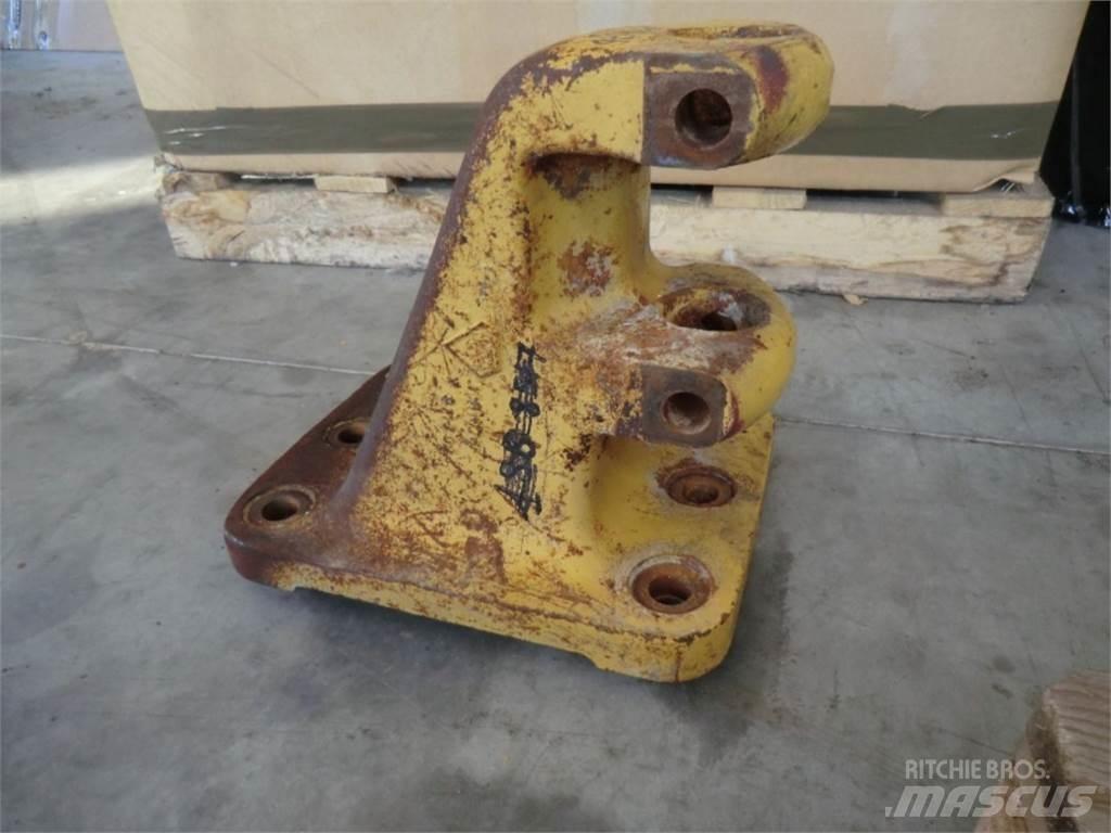 CAT 735 Chassis og suspension