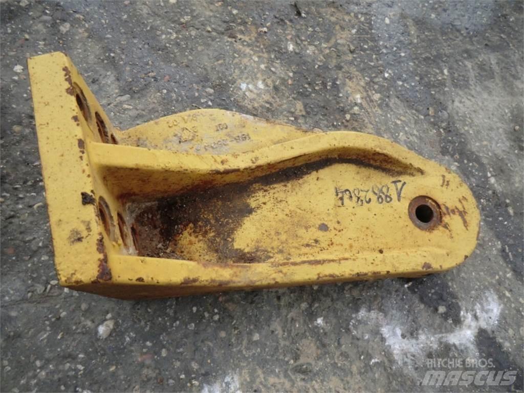 CAT 735 Chassis og suspension
