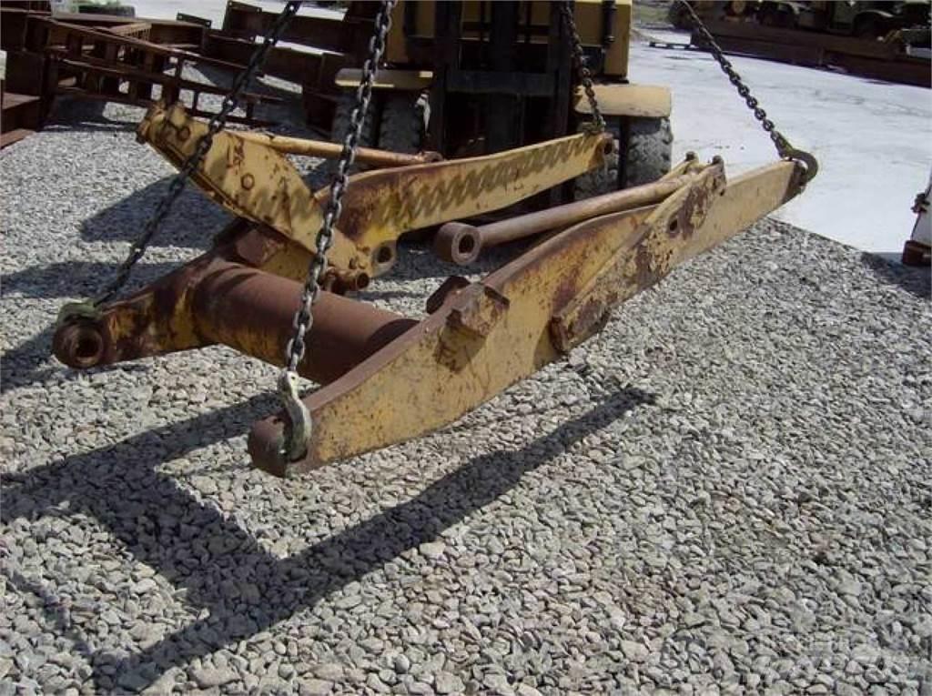 CAT 910 Chassis og suspension