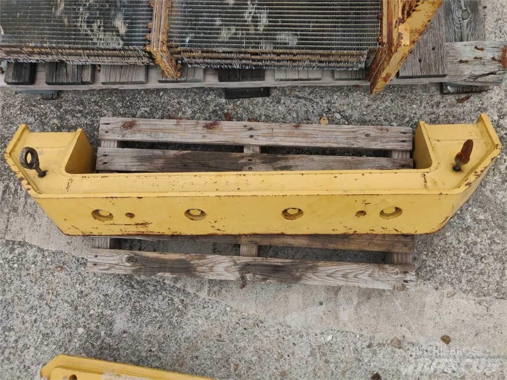 CAT 953C Chassis og suspension