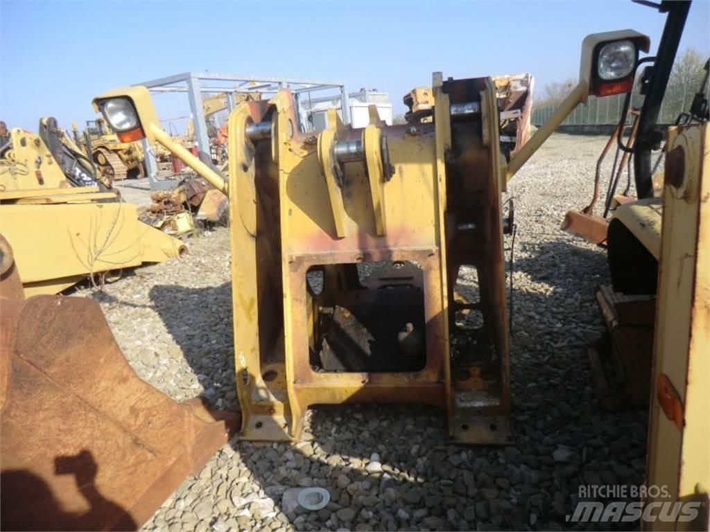 CAT 962H Chassis og suspension