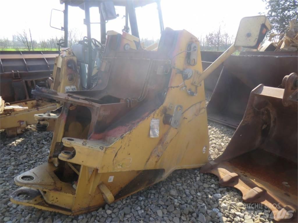 CAT 962H Chassis og suspension