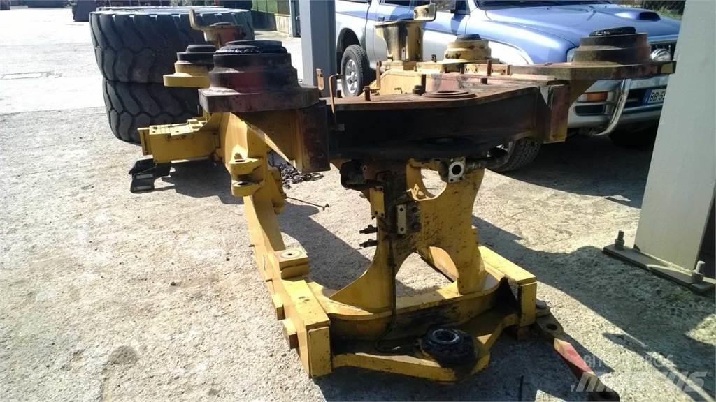 CAT 962H Chassis og suspension