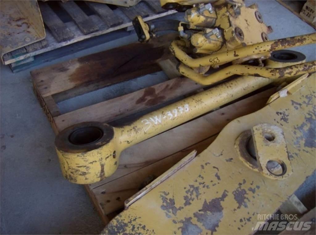 CAT 963 Chassis og suspension