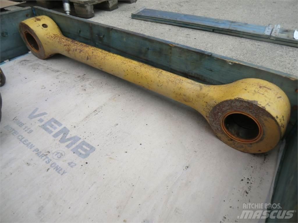 CAT 963D Chassis og suspension
