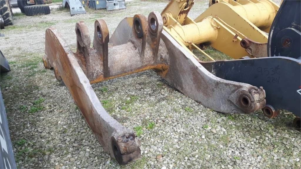 CAT 988B Chassis og suspension