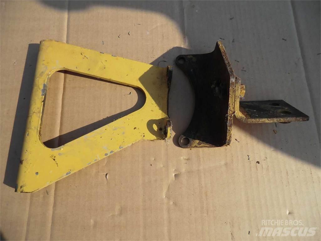 CAT 988F I Chassis og suspension