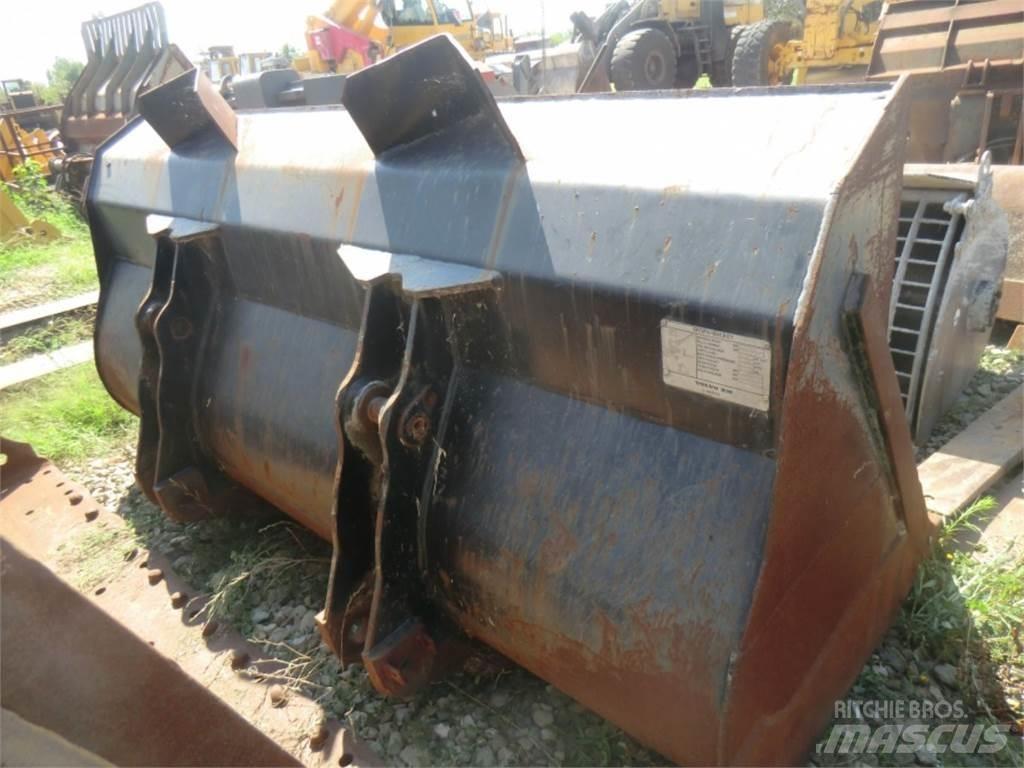 CAT 988G Chassis og suspension